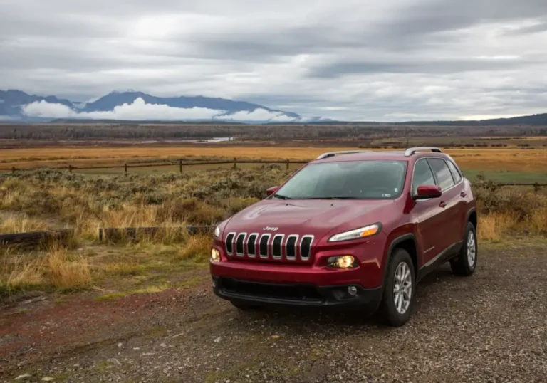 Exploring the Thrill of Jeep Cherokee Sport Mode