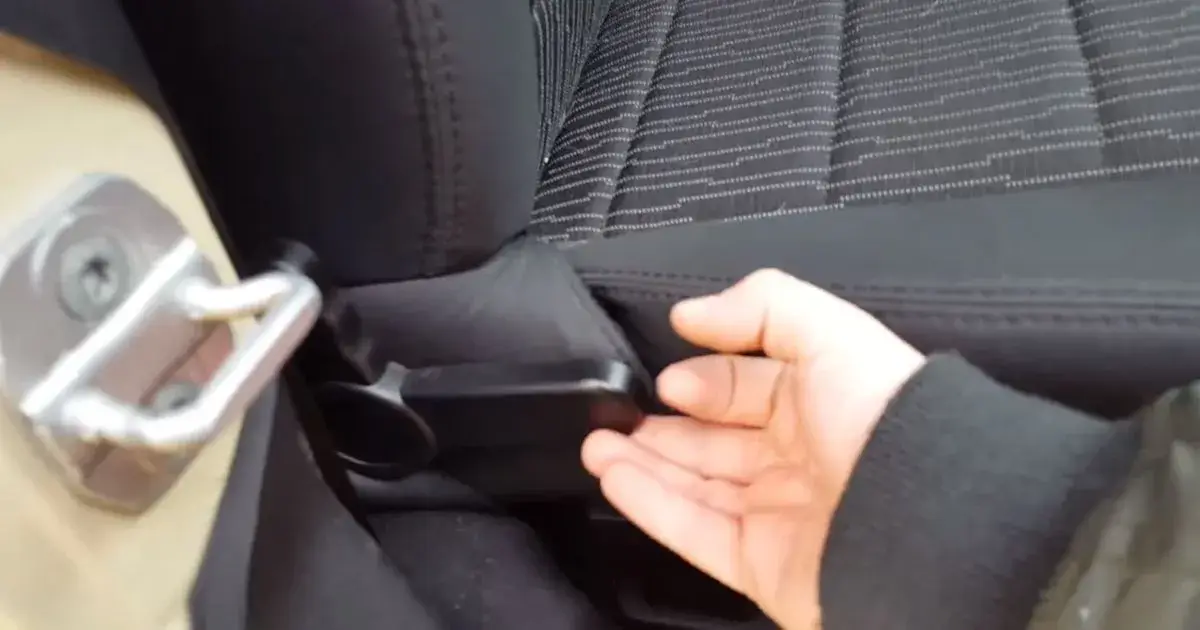How to Recline Jeep Wrangler Driver Seat