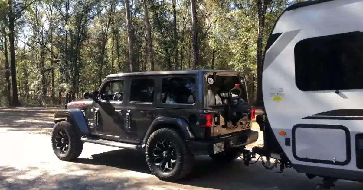 Jeep Tow a Camper