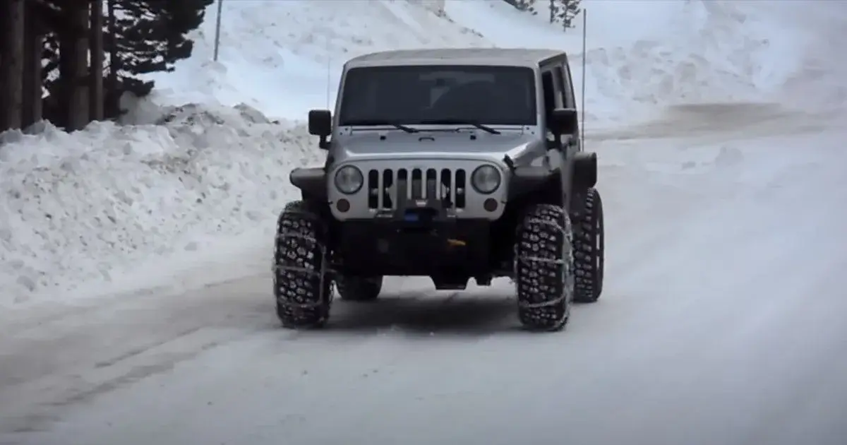 Best Snow Chains for Jeep Wrangler